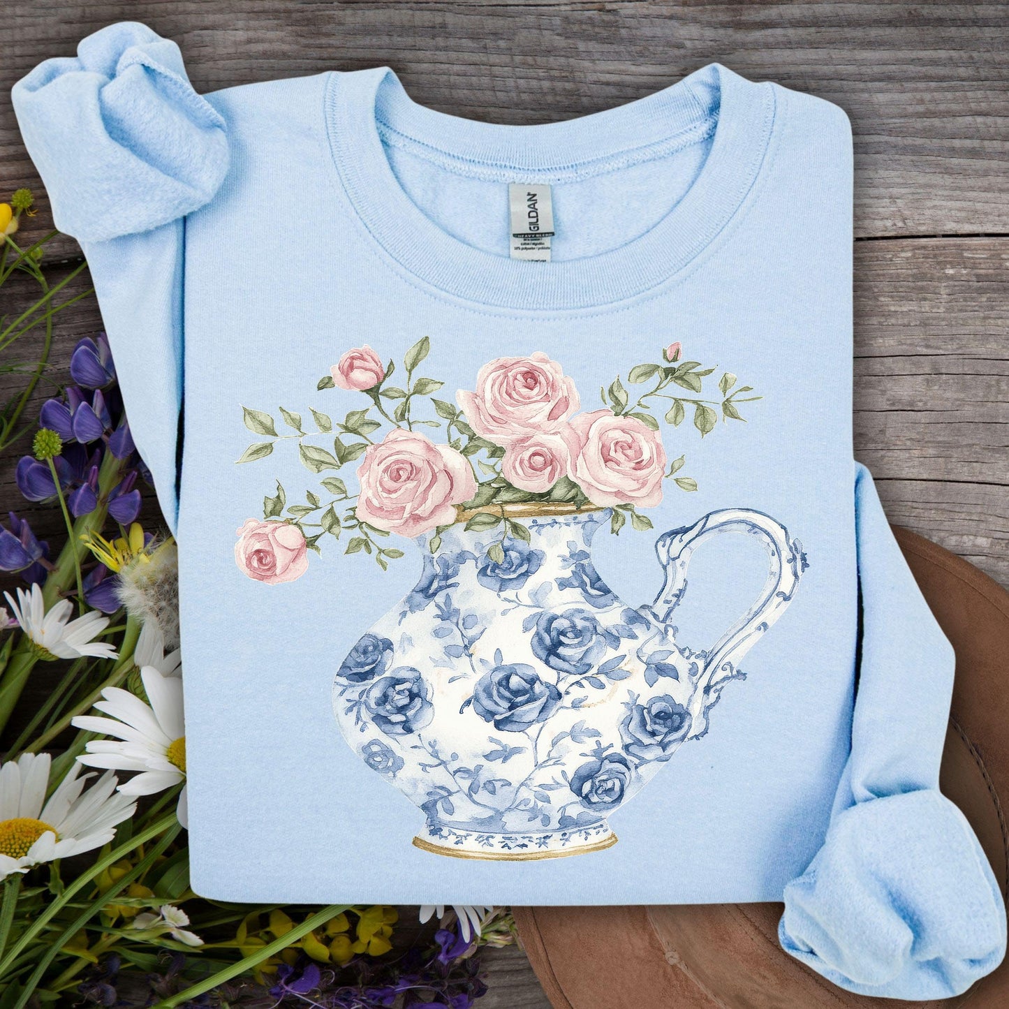 Elegant Pitcher with Garden Roses Sweatshirt