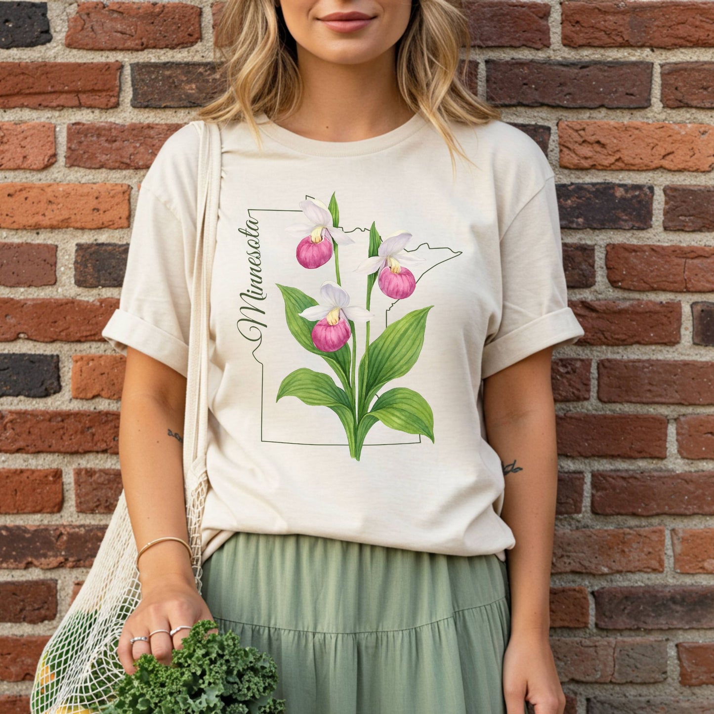 Minnesota State Flower T-Shirt - Showy Lady's Slipper