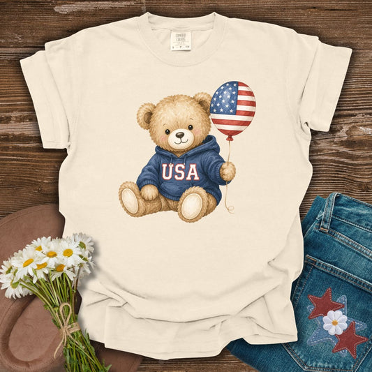 USA Teddy Bear with Flag Balloon T-Shirt
