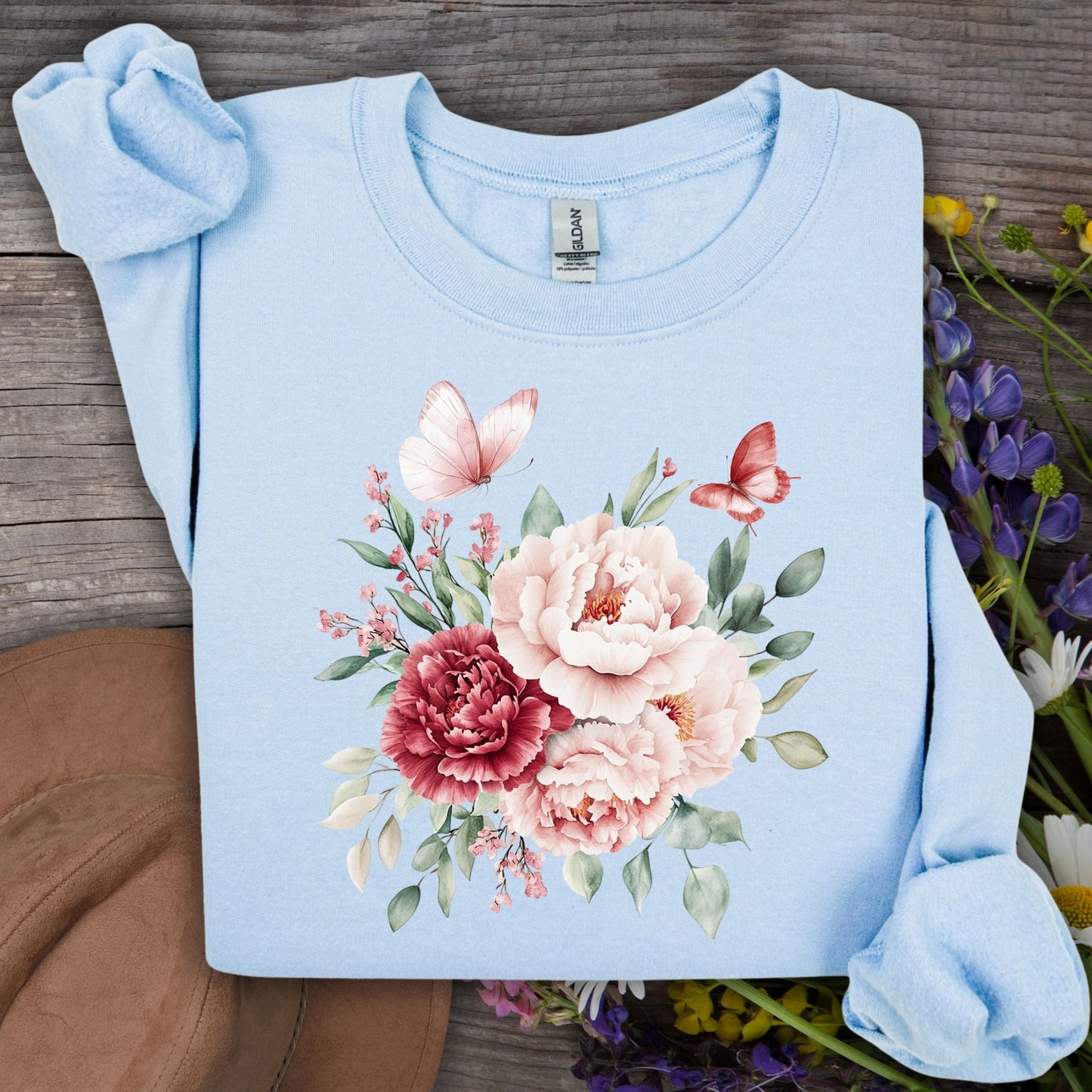 Vintage Peonies & Butterflies Bouquet Sweatshirts
