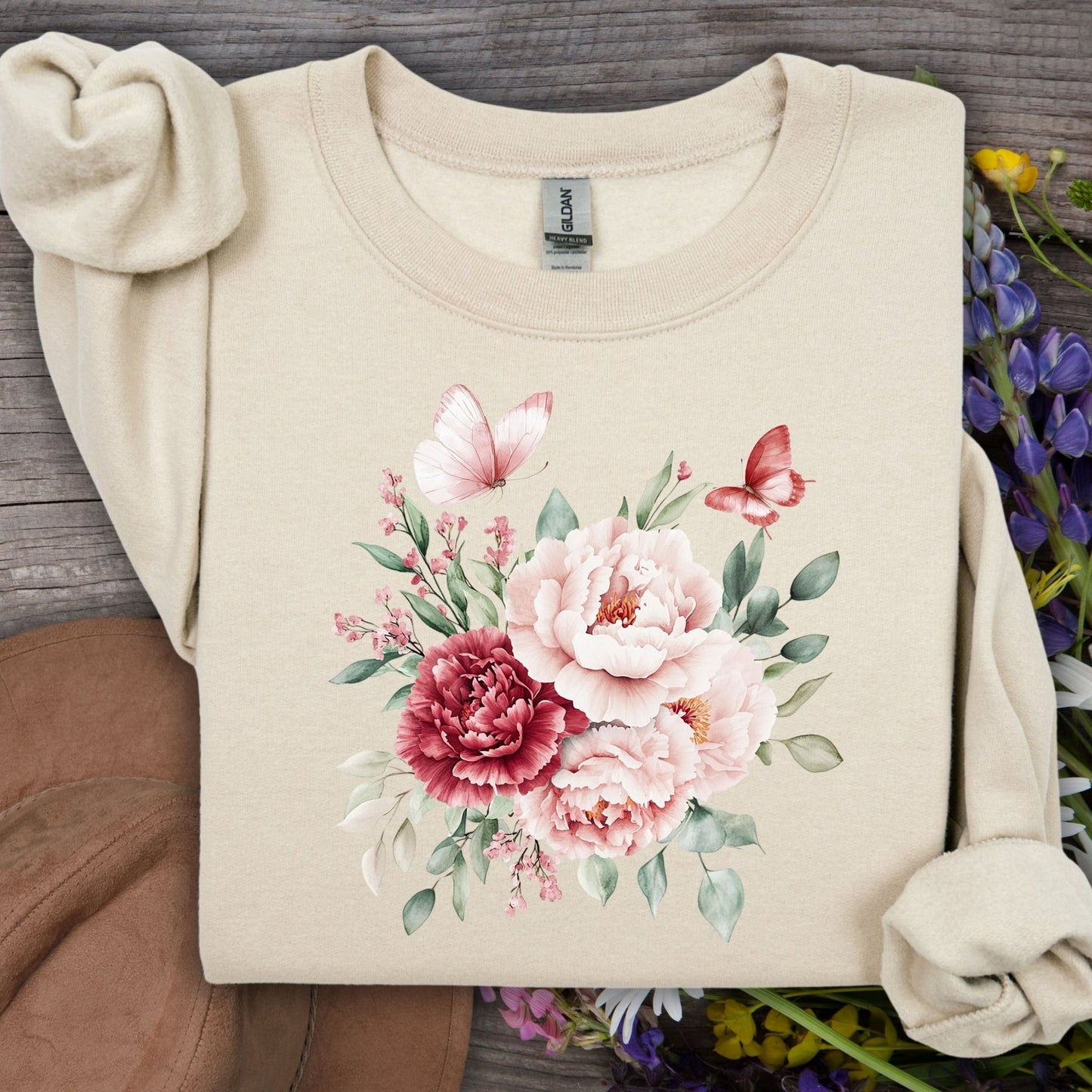 Vintage Peonies & Butterflies Bouquet Sweatshirts