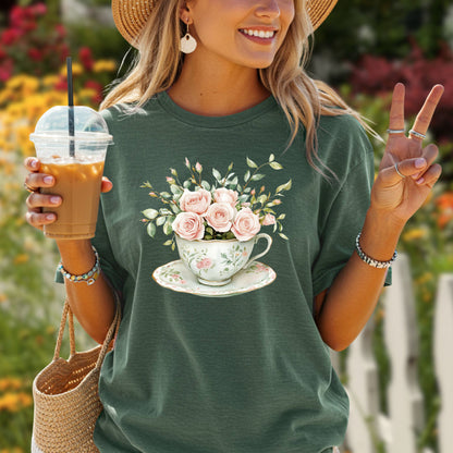 Vintage Rose Bouquet Teacup T-Shirt