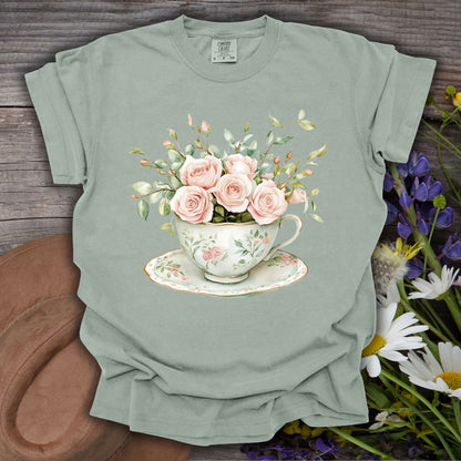 Vintage Rose Bouquet Teacup T-Shirt