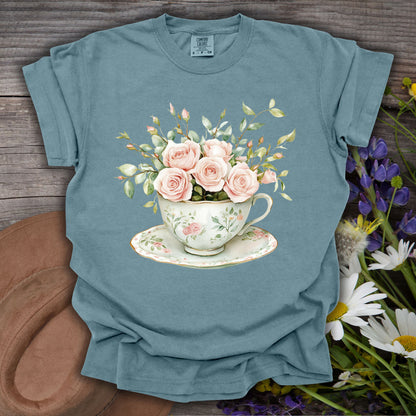 Vintage Rose Bouquet Teacup T-Shirt